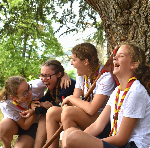 Groupe de filles qui rient